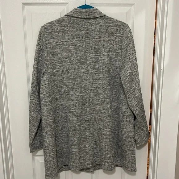 Torrid Gray Textured Women's Blazer - Picture 4 of 5